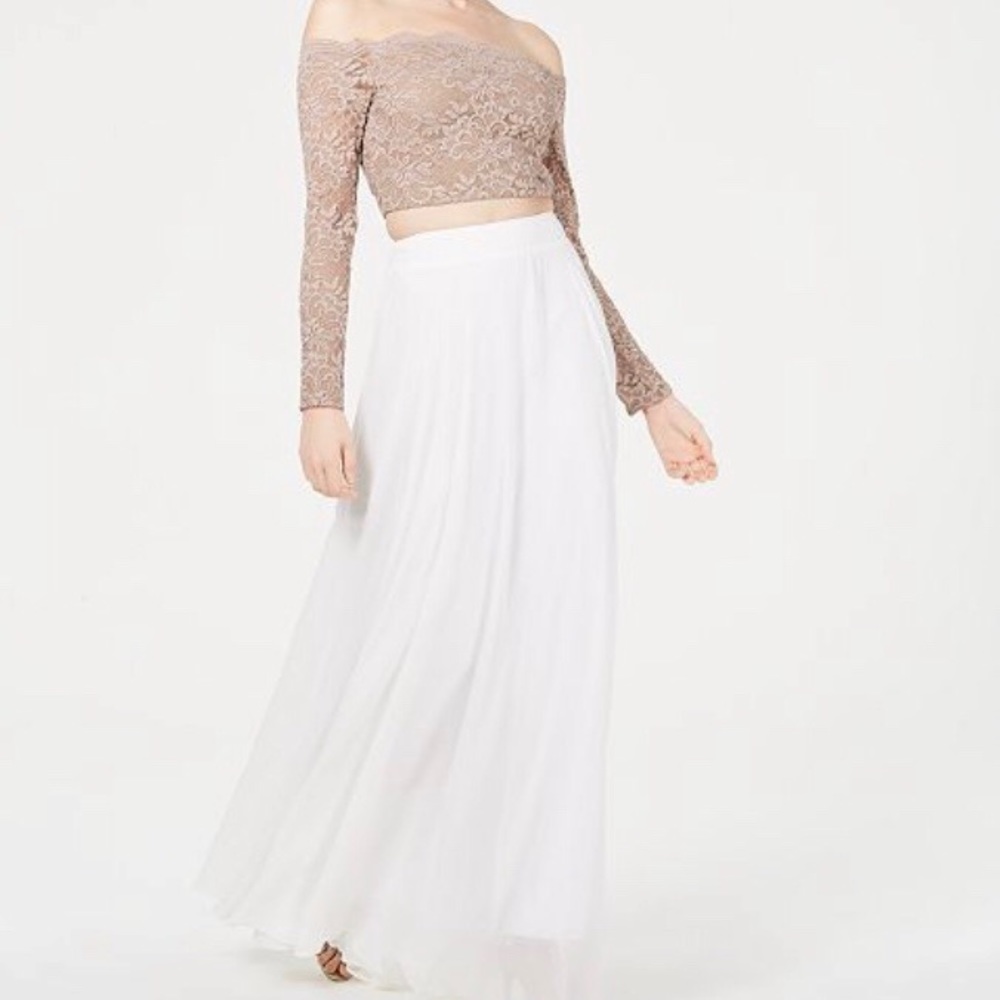 Dresses - Picture 6 of 9